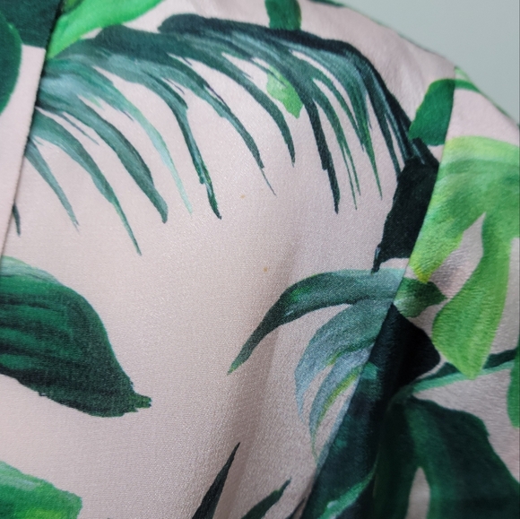 Alice + Olivia Tropical Leaf Print Resortwear Beach Summer Silk Blouse Size XL/L - Picture 5 of 13